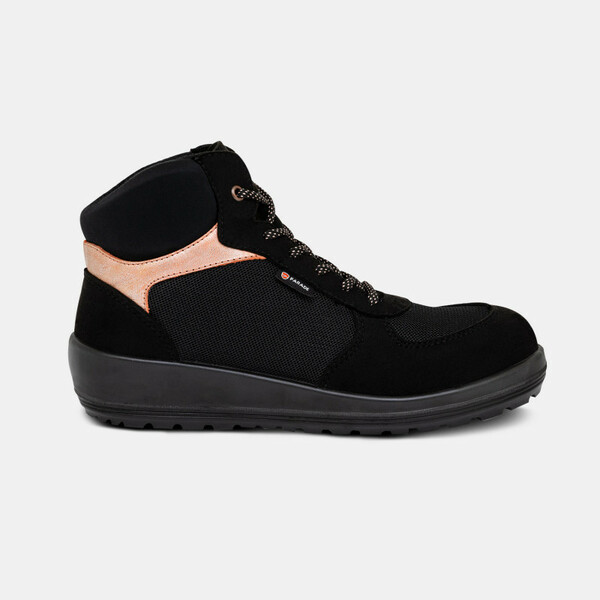 07BALMIE8724PT35, Parade