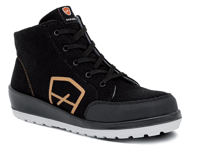 07BETSIE7721PT38, Parade