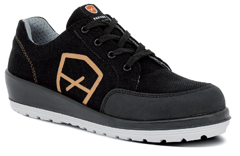 07BETTIE7721PT35, Parade