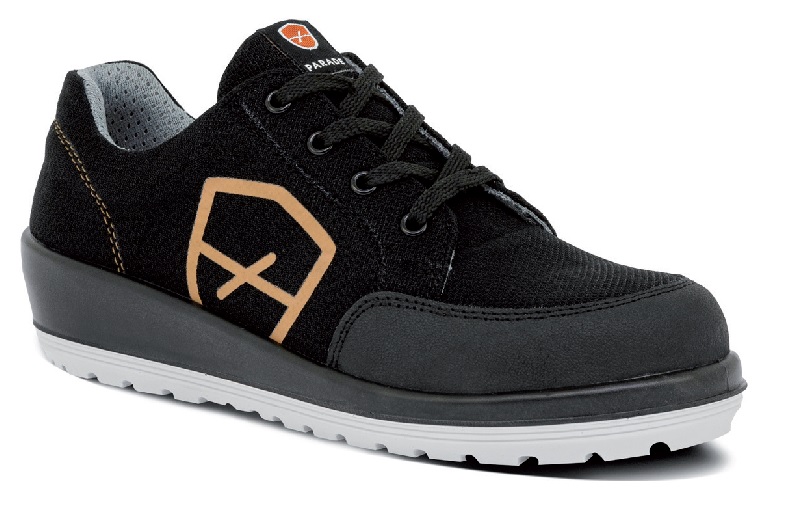 07BETTIE7721PT36, Parade