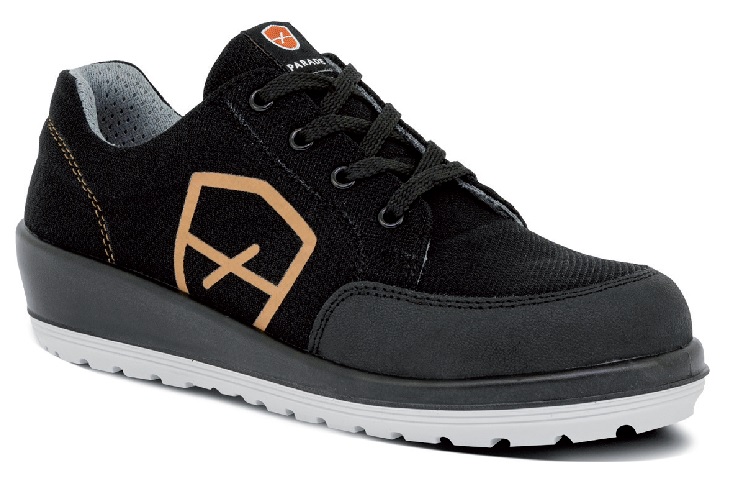 07BETTIE7721PT38, Parade