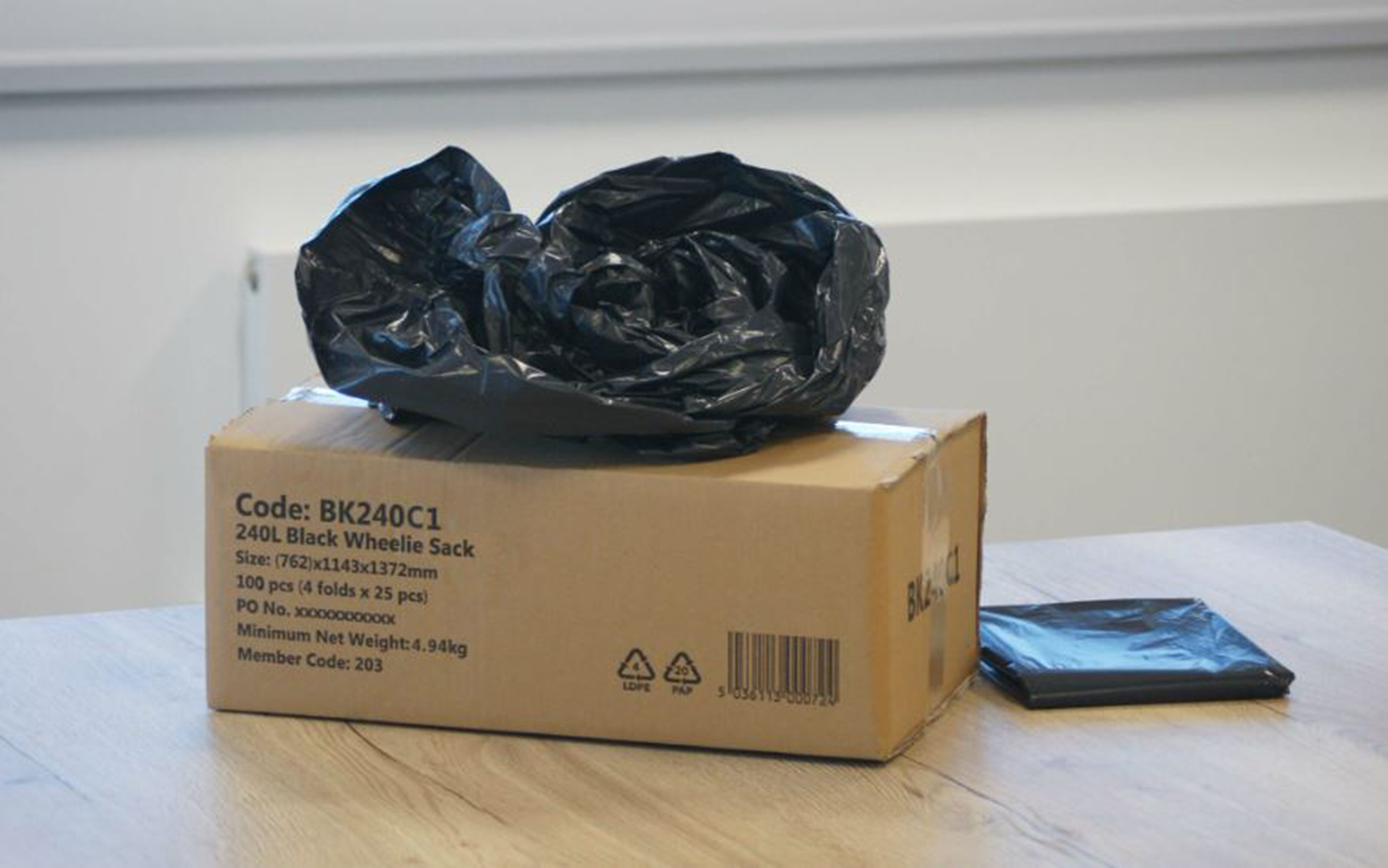 BK240C1, Cromwell Polythene