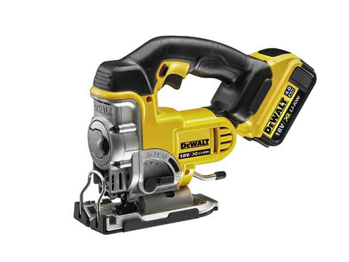 DCS331M2-GB, DeWALT