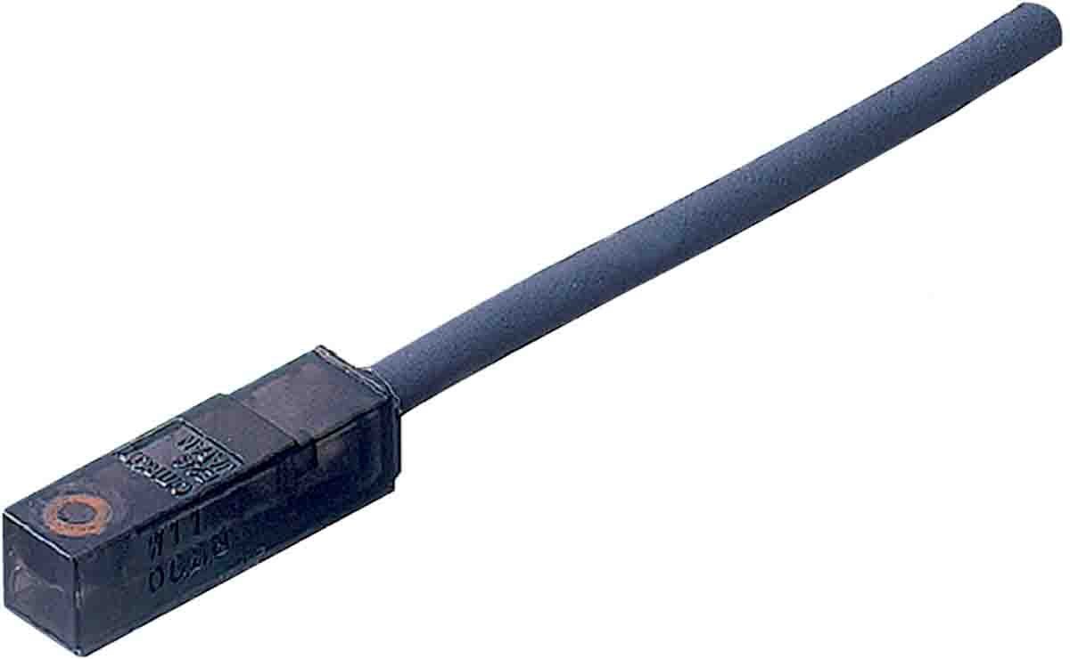 E2S-W15 1M, Omron