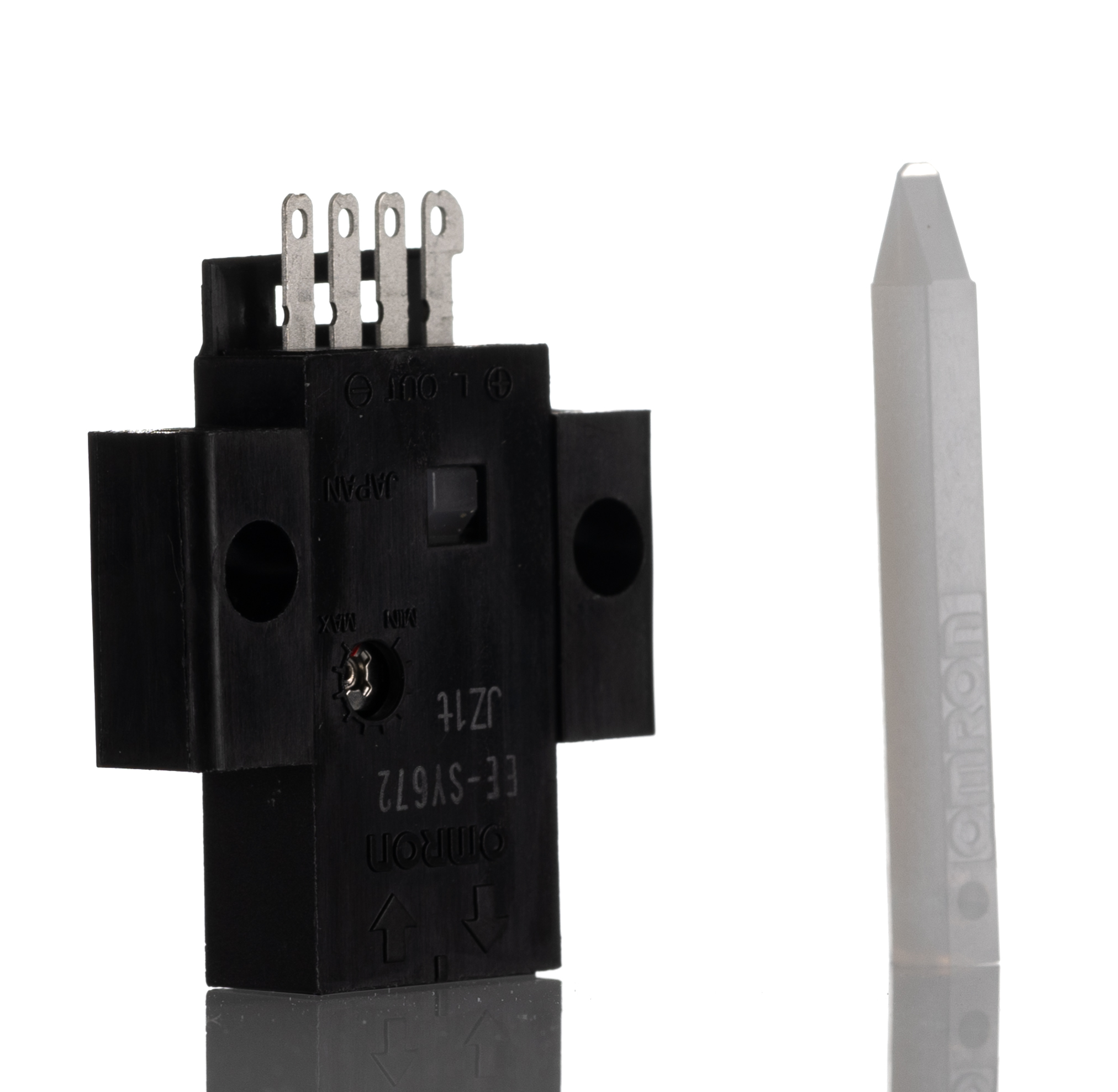EE-SY672, Omron