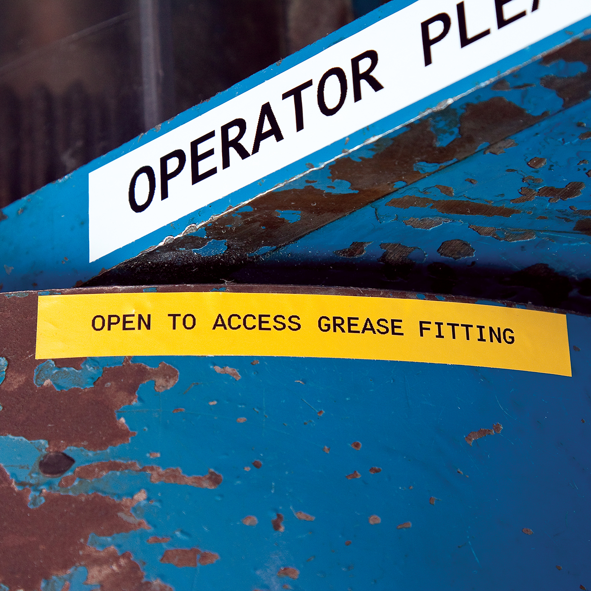 M7C-2000-595-YL, Brady